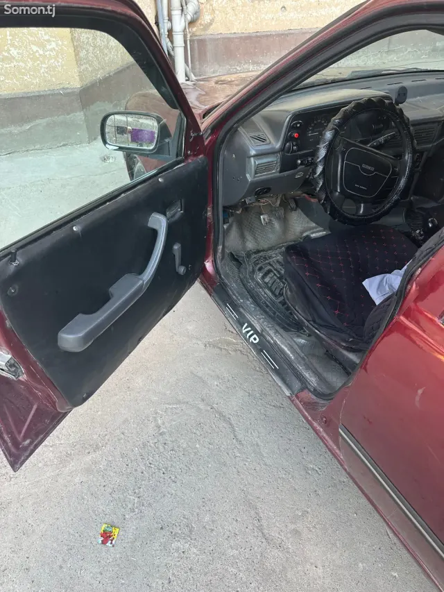 Daewoo Nexia 1996 · 1.6 MT
