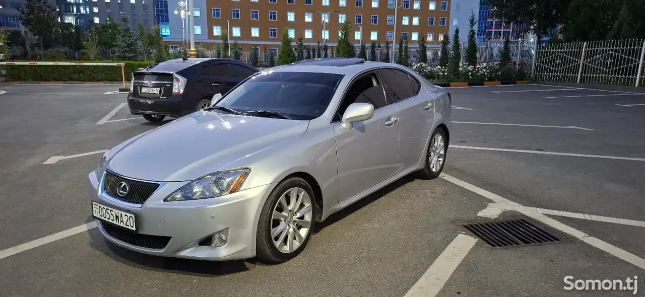 Lexus IS series 2008 · 2.5 AT