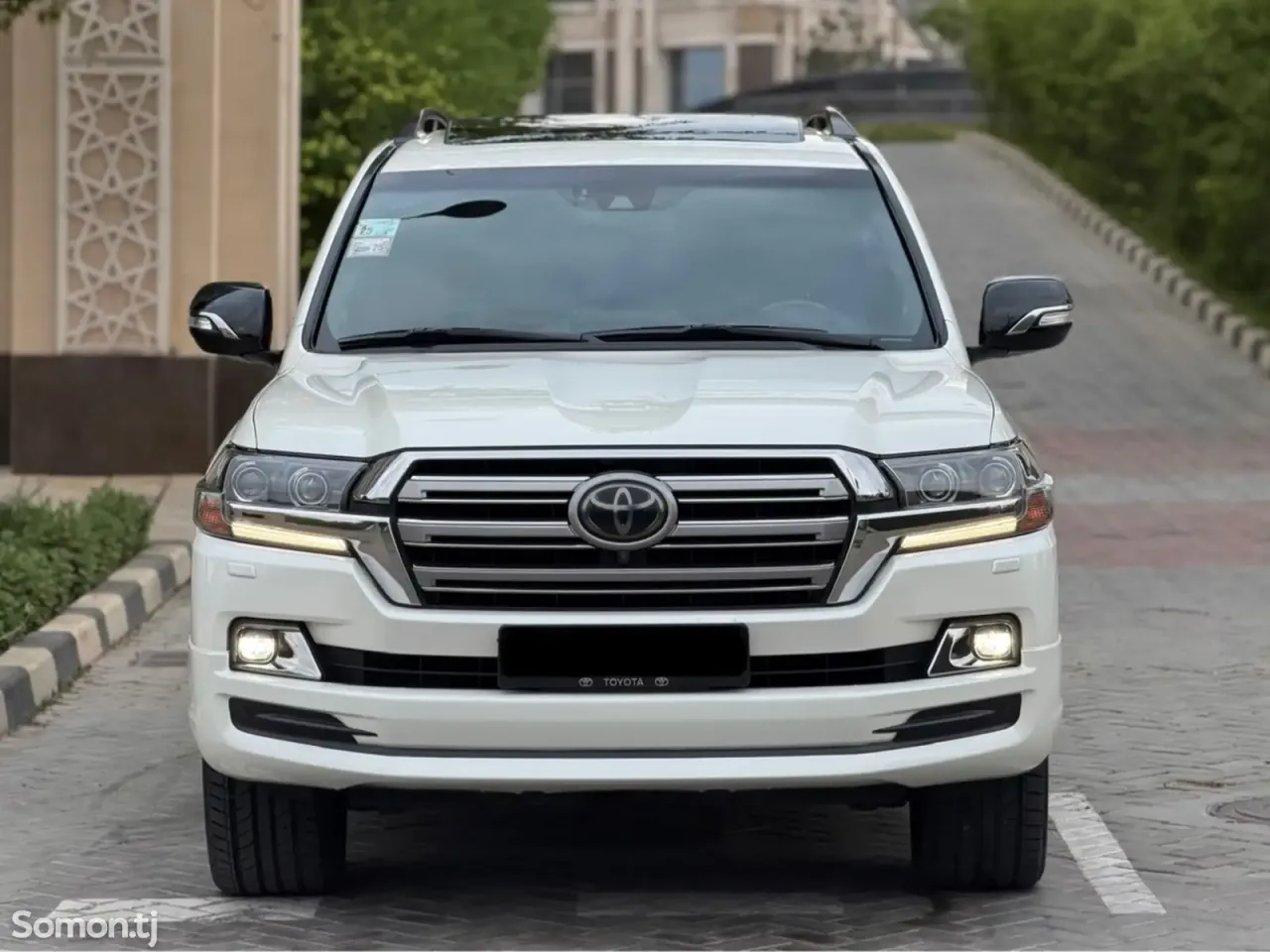 Toyota Land Cruiser 2018 · 4.5 AT