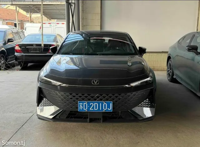 Changan UNI-V 2024 · 1.5 AT