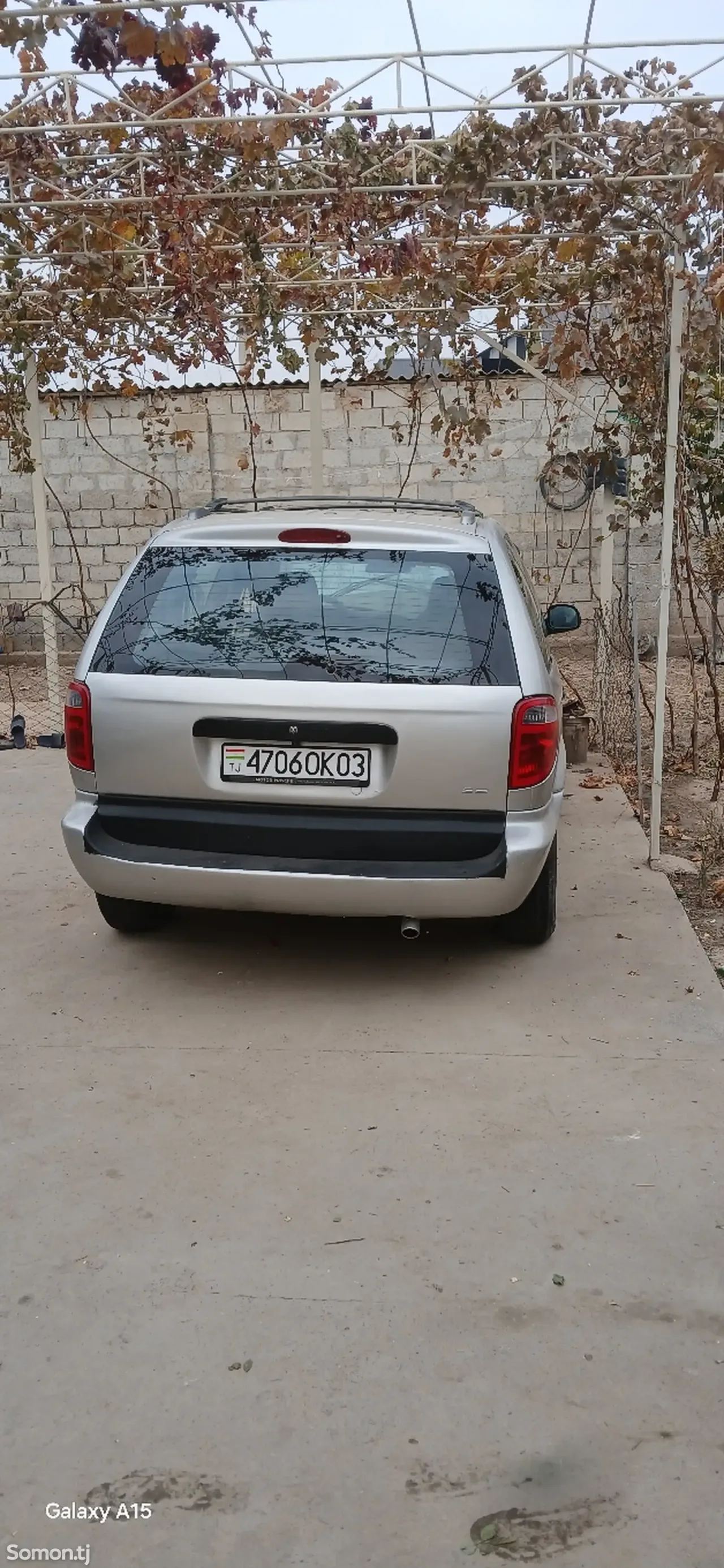 Dodge Caravan 2006 · 2.4 AT