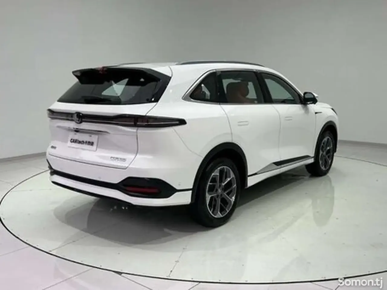Changan CS 75 Plus 2025 · AT