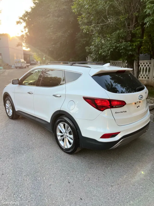Hyundai Santa Fe 2017 · 2.0 AT