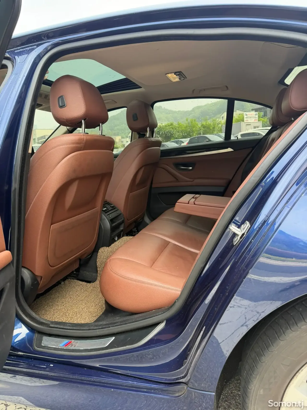 BMW 5 series 2016 · 2.0 AT