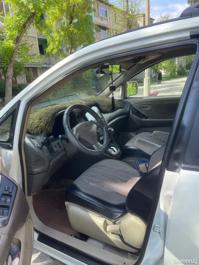 Toyota Harrier 1999 · 3.0 AT