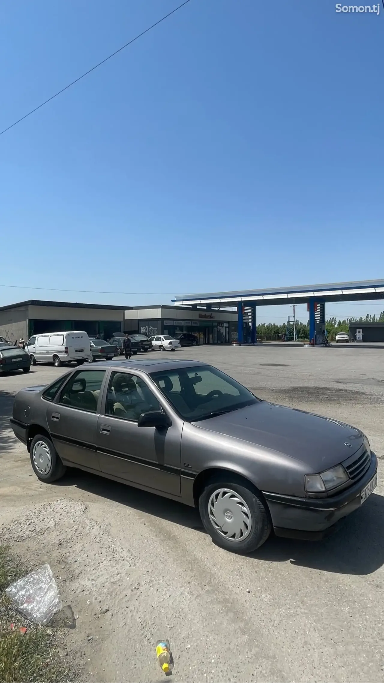 Opel Vectra A 1991 · 1.6 MT