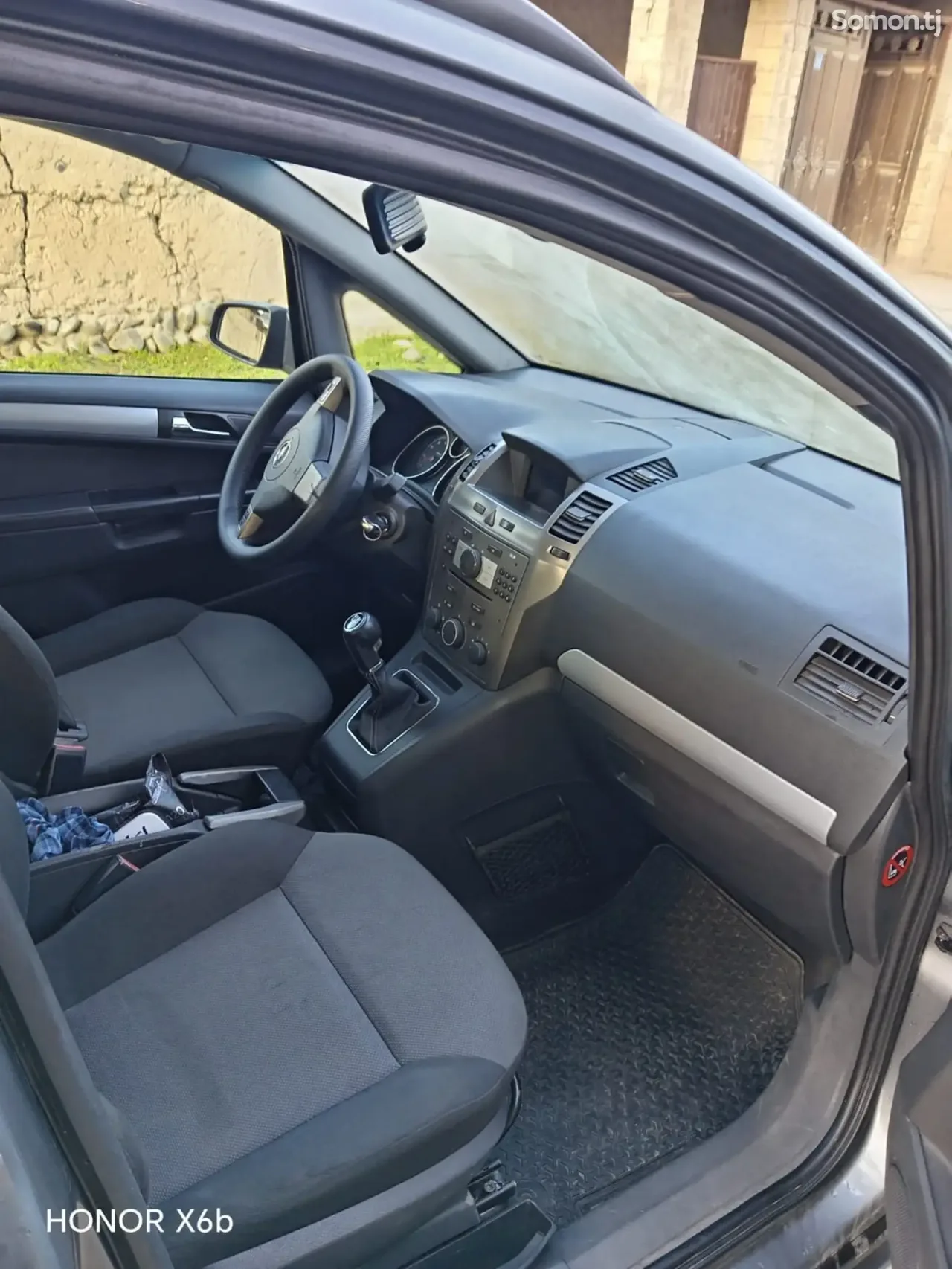 Opel Zafira 2006 · 1.8 MT