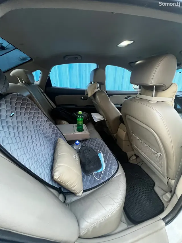 Hyundai Avante 2007 · 1.6 AT