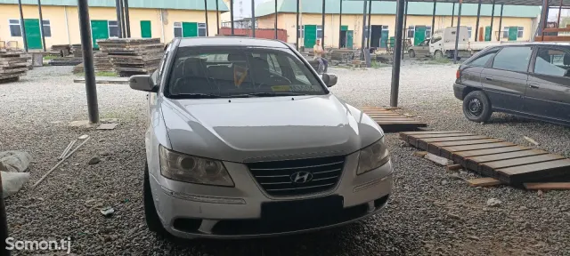 Hyundai Sonata 2010 · 2.0 AT