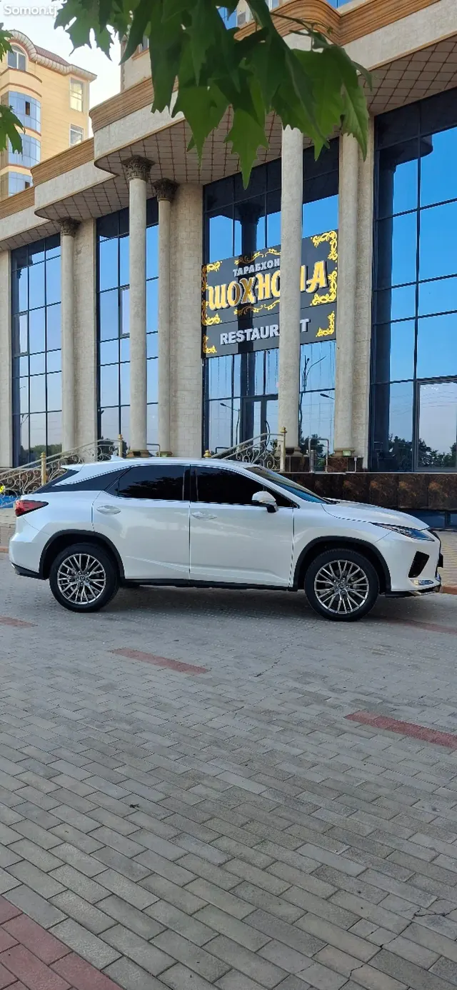 Lexus RX series 2017 · 3.5 AT
