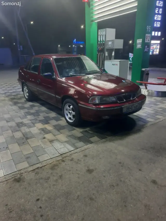Daewoo Nexia 1996 · 1.6 MT