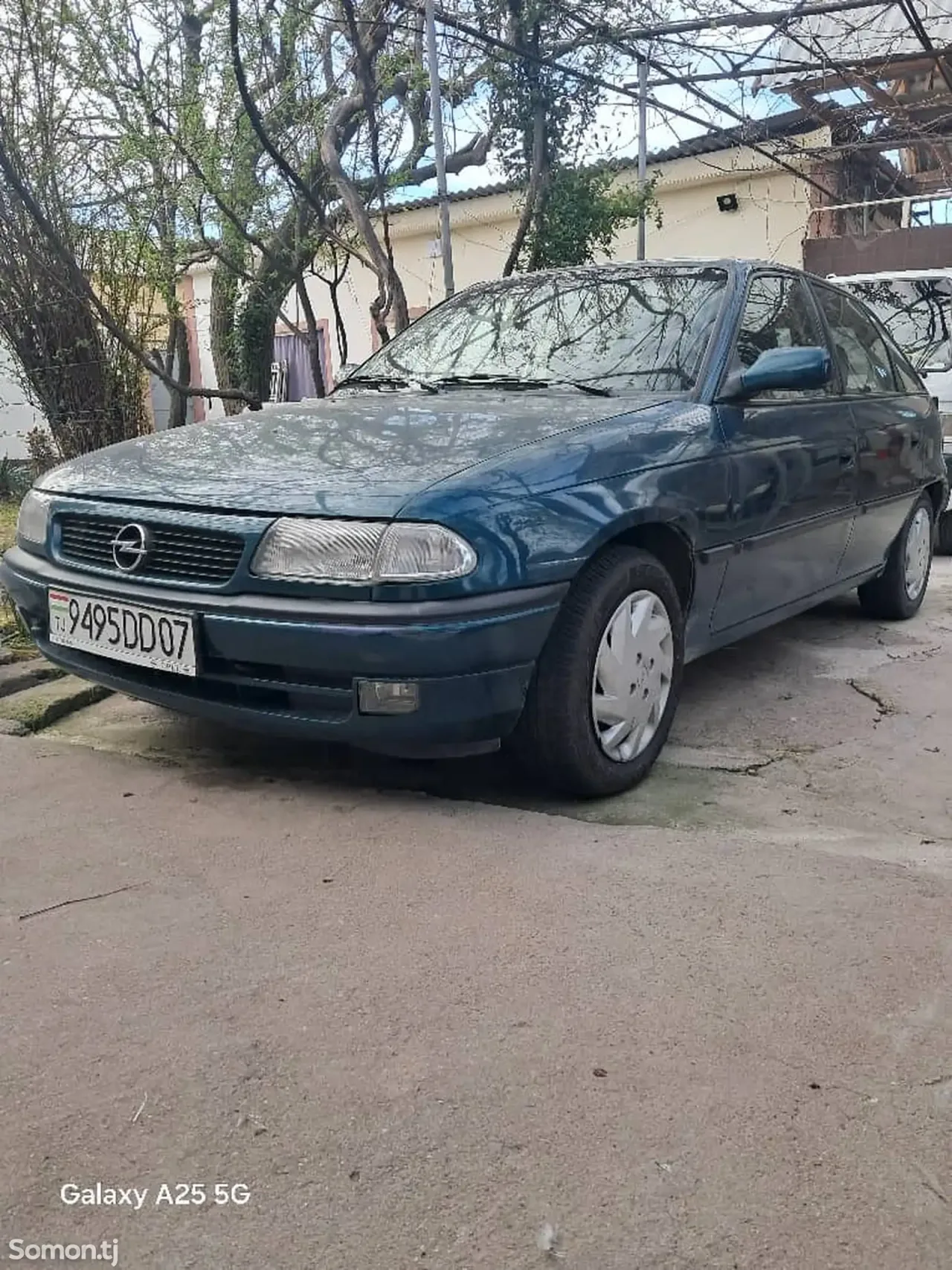 Opel Astra F 1997 · 1.6 MT