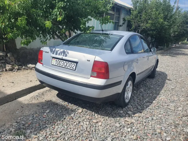 Volkswagen Passat 1998 · 1.8 AT