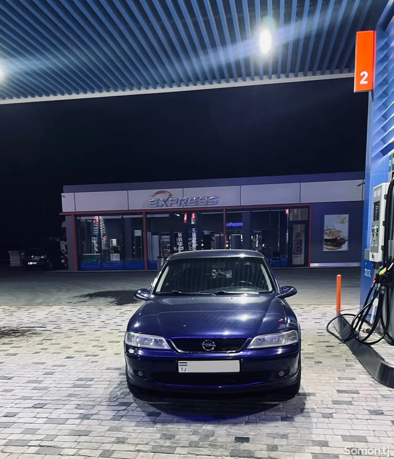 Opel Vectra B 1999 · 1.6 MT