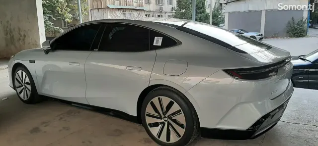 Geely Galaxy E8 2024 · AT