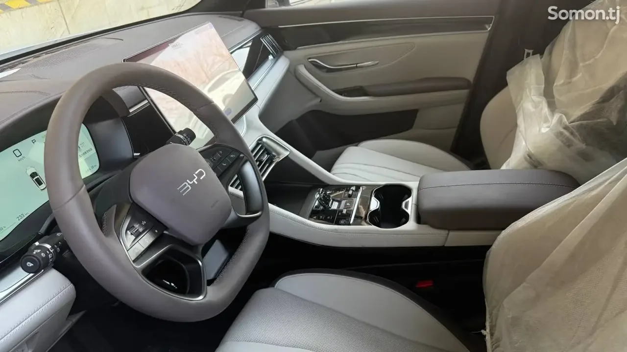 BYD Song Plus 2025 · 2.5 AMT