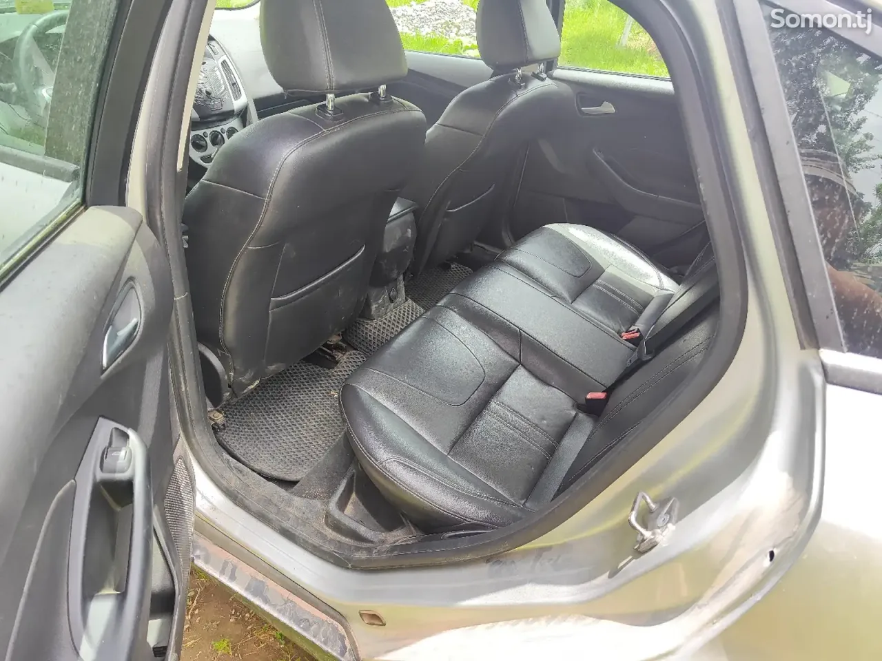 Ford Focus 2013 · 2.0 AT