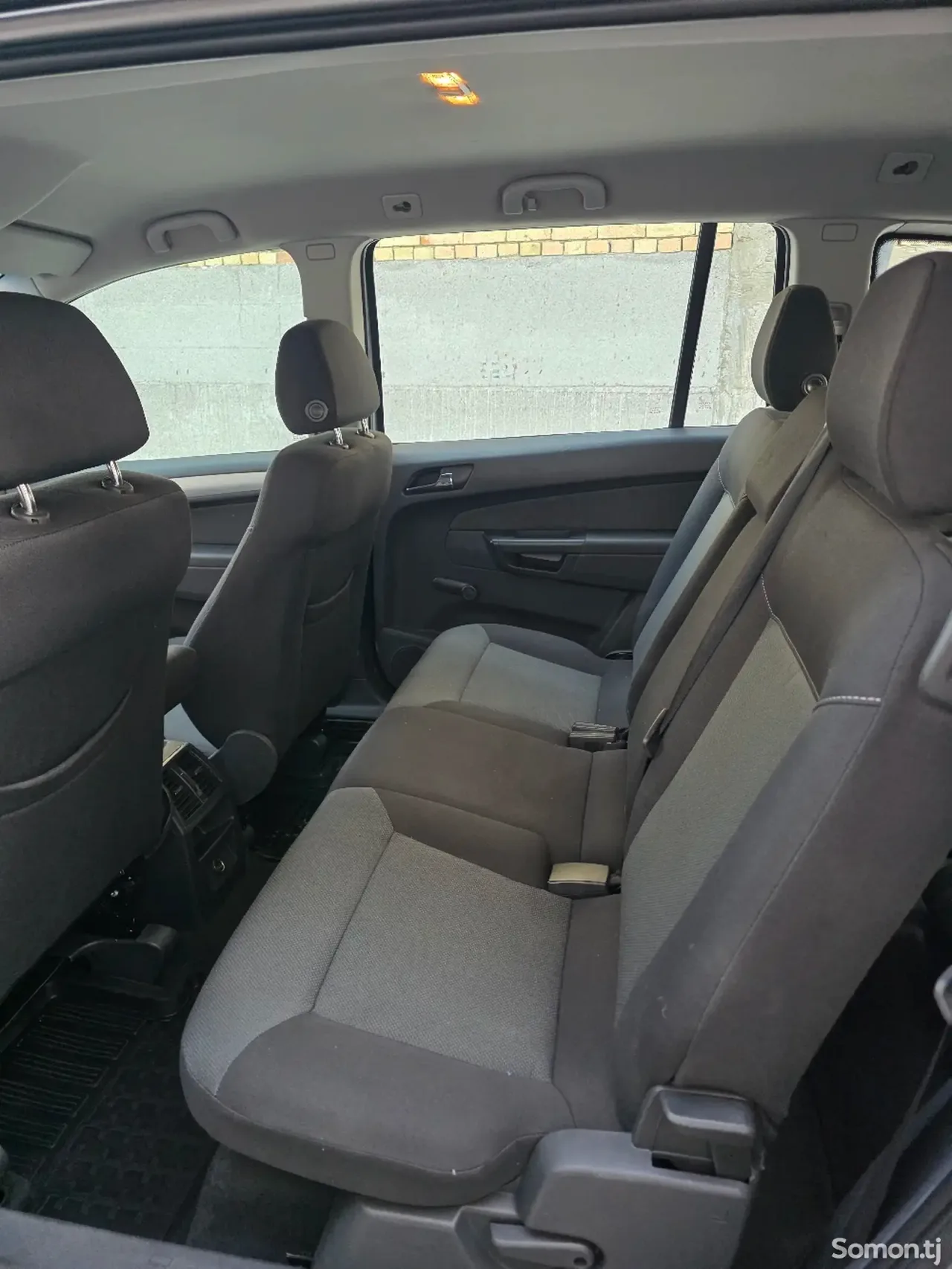 Opel Zafira 2006 · 2.2 AT