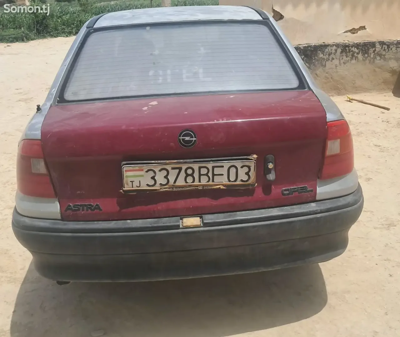 Opel Astra G 1992 · 1.6 MT