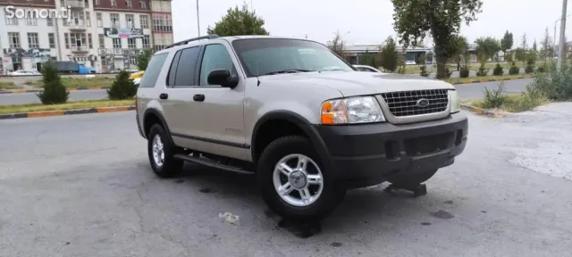 Ford Explorer 2005 · 4.0 AT