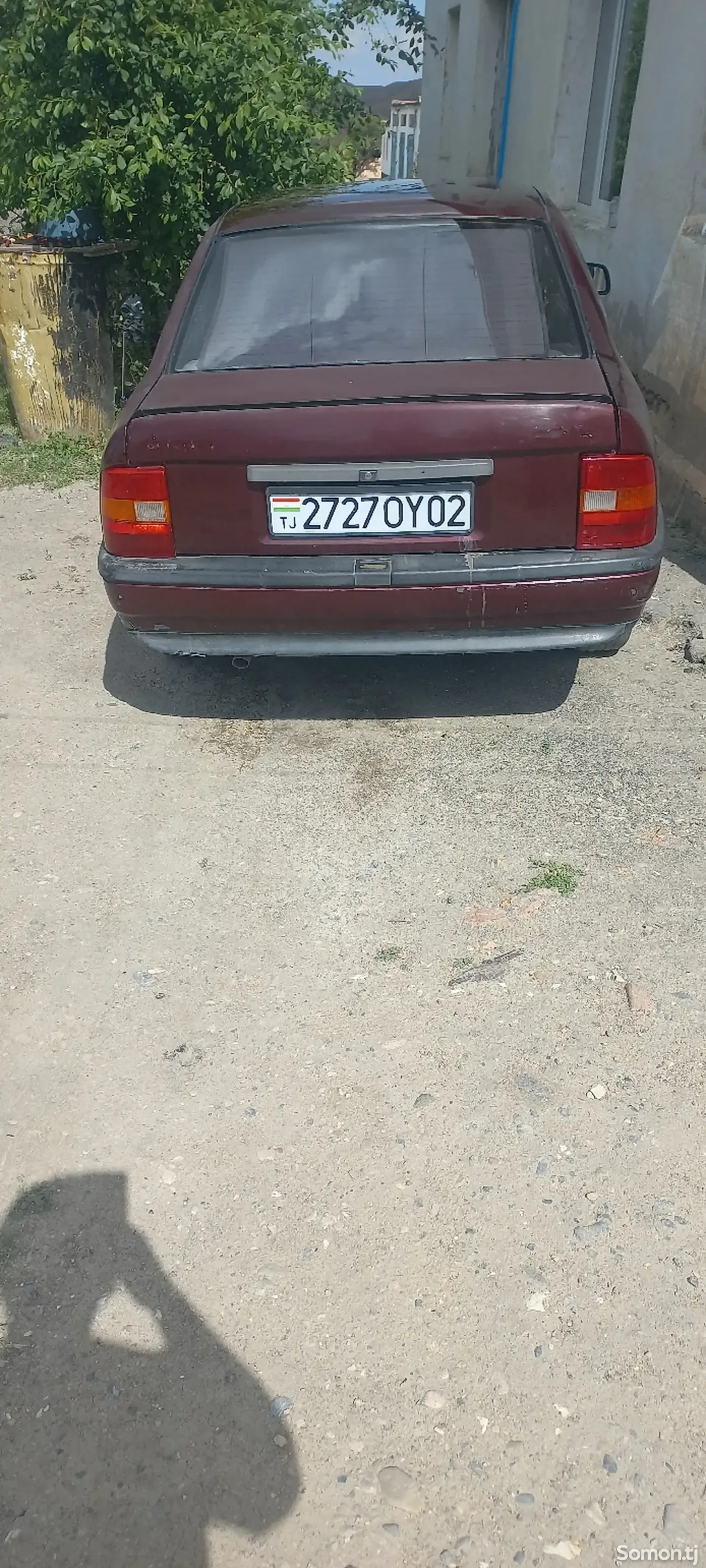 Opel Vectra A 1991 · 1.6 MT