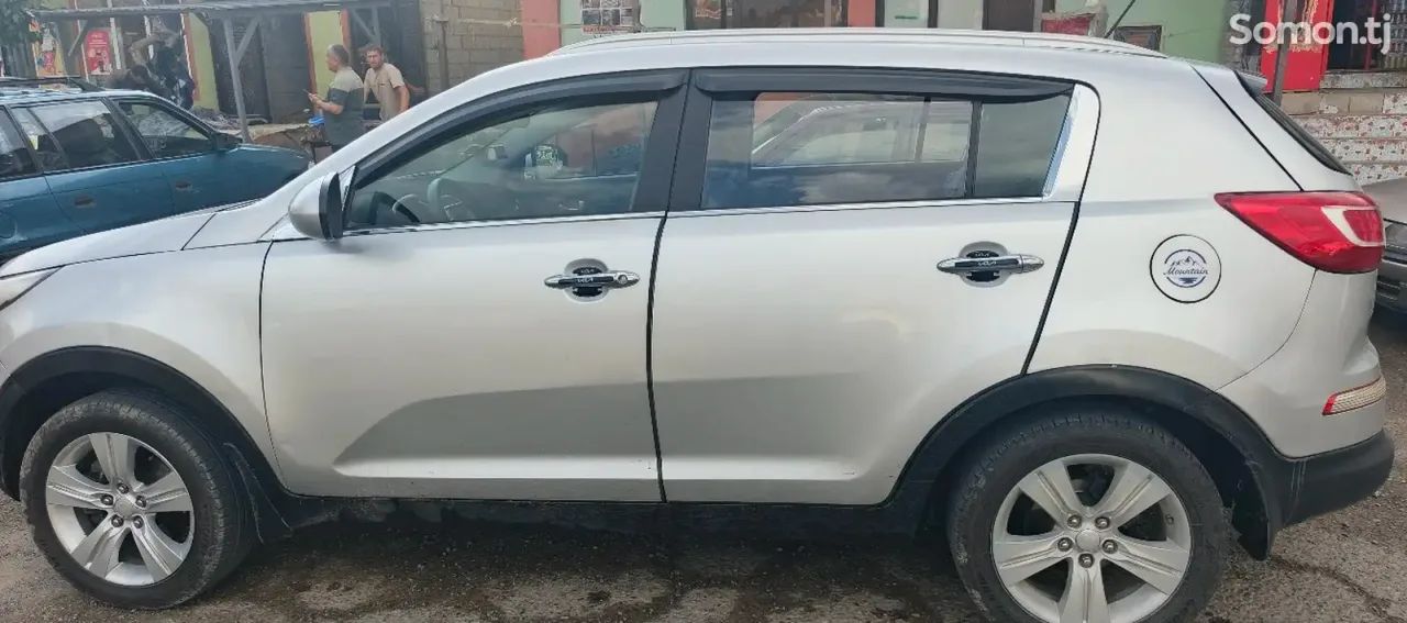 Kia Sportage 2011 · 2.0 AT
