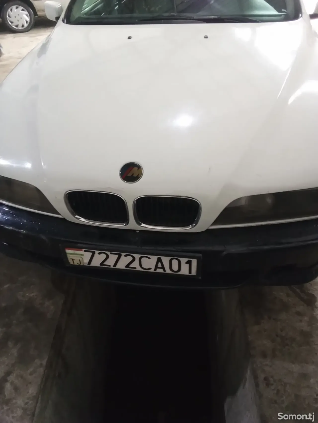 BMW 5 series 1996 · 2.4 MT