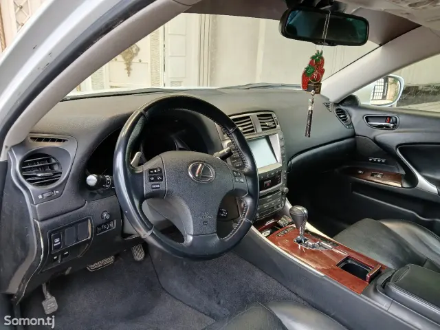 Lexus IS series 2007 · 2.5 AT