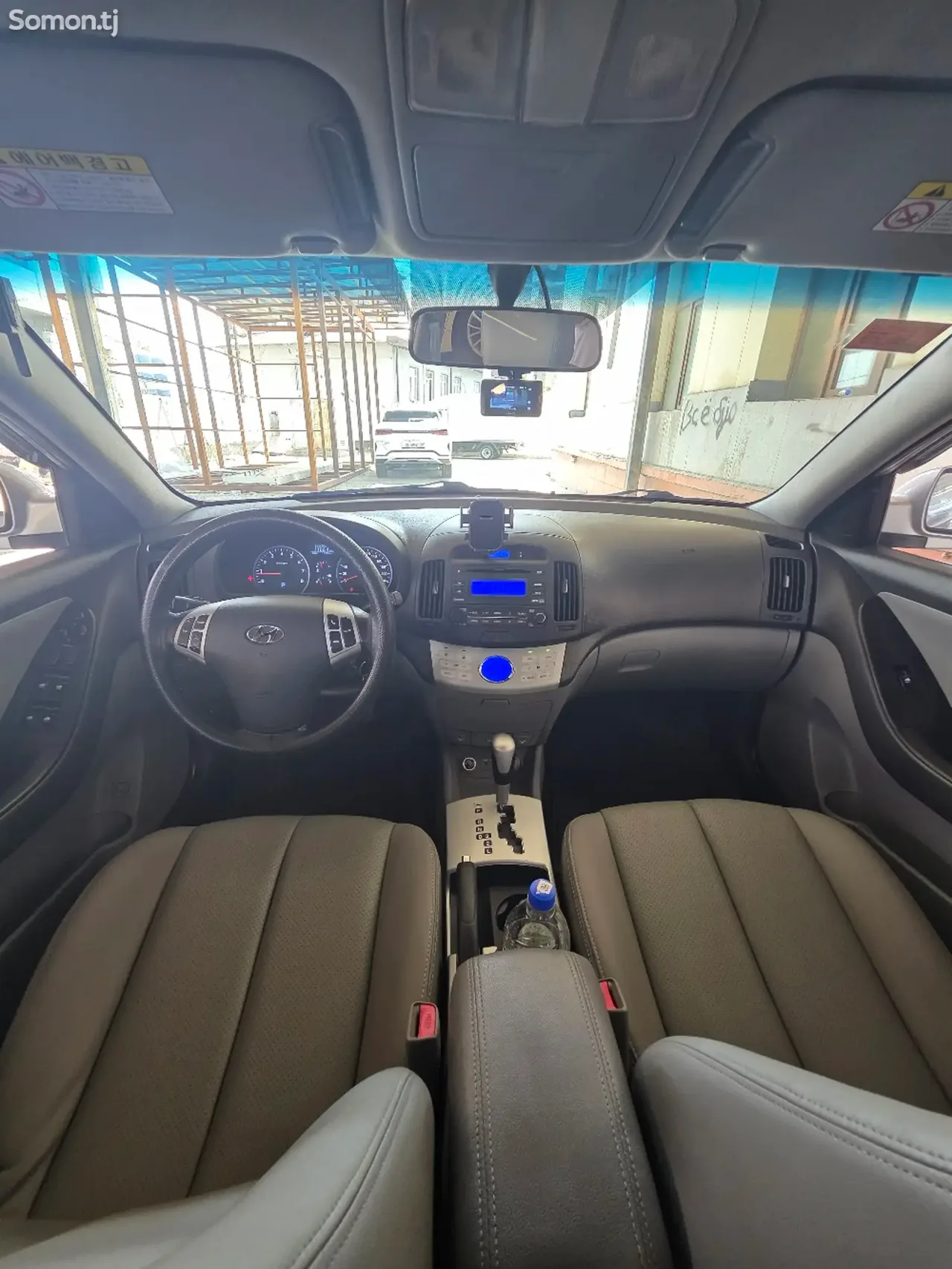 Hyundai Avante 2009 · 1.6 AT