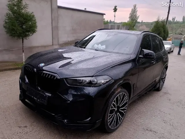 BMW X5 2025 · 3.0 AT