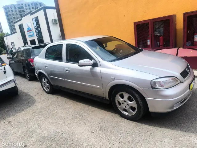 Opel Astra G 2003 · 1.6 MT