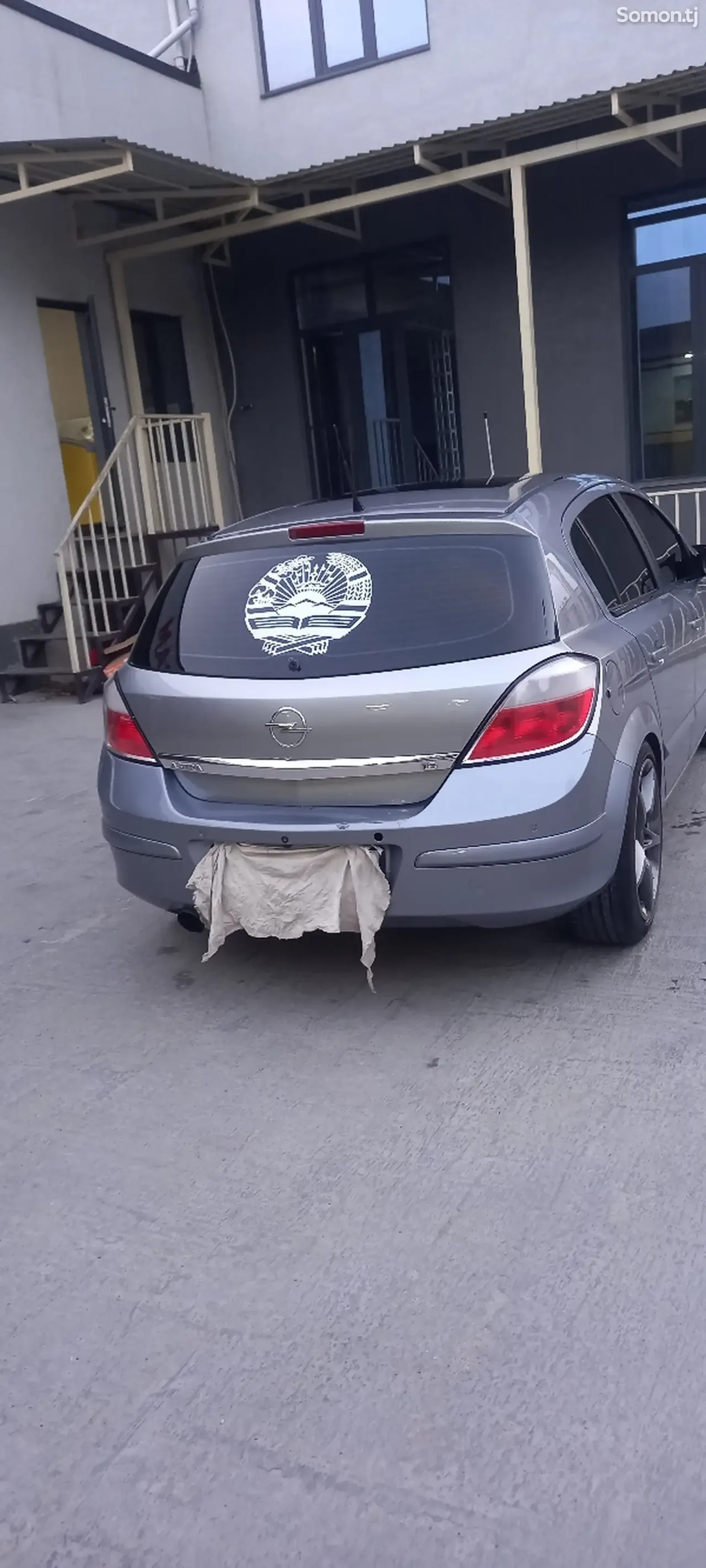 Opel Astra H 2008 · 1.6 MT
