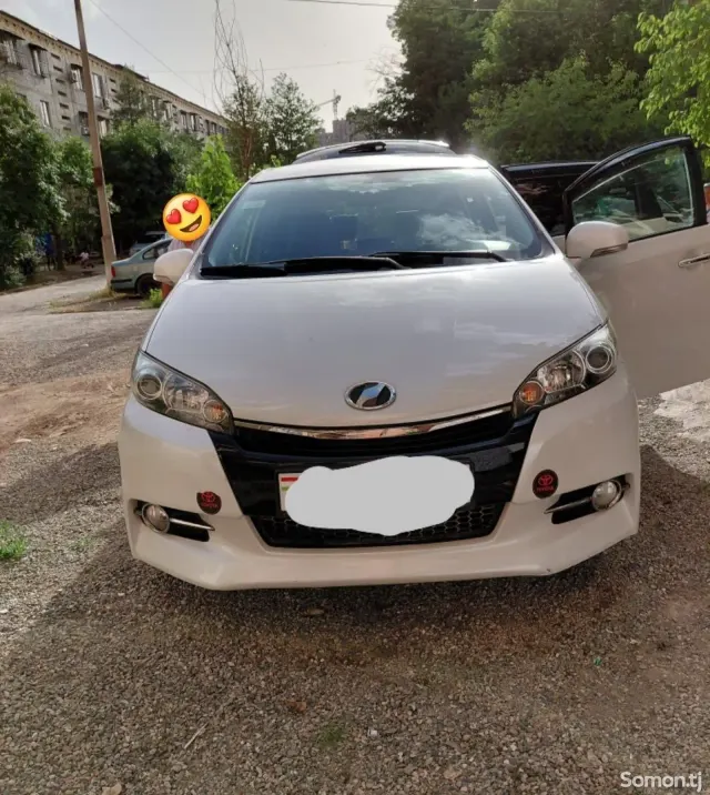 Toyota Wish 2015 · 1.8 AT