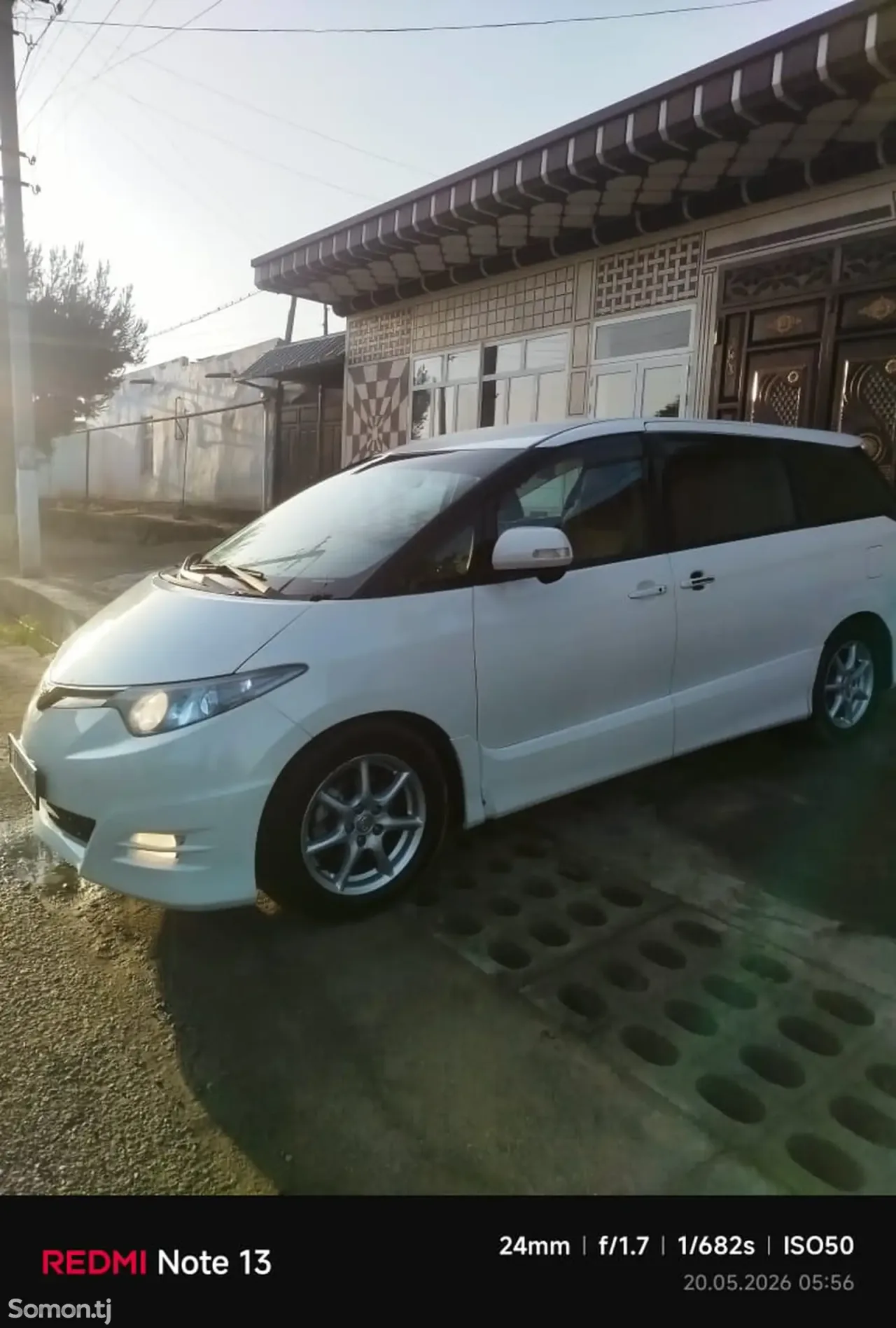 Toyota Estima 2008 · 2.4 AT