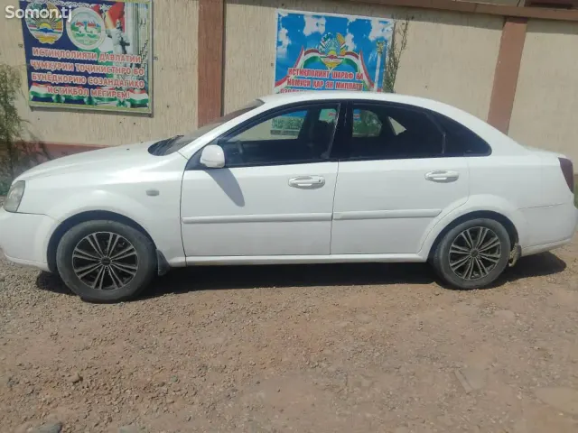 Daewoo Lacetti 2006 · 1.6 MT
