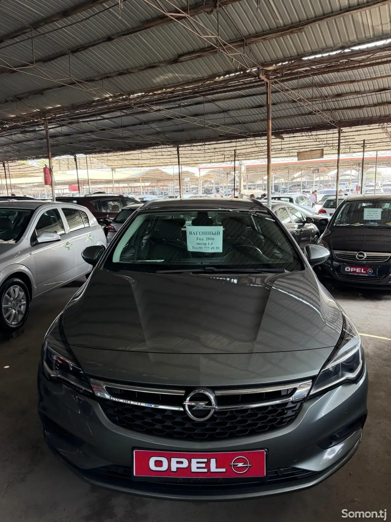 Opel Astra K 2016 · 1.4 MT