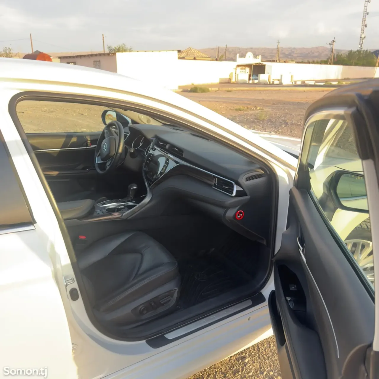 Toyota Camry 2019 · 3.5 AT