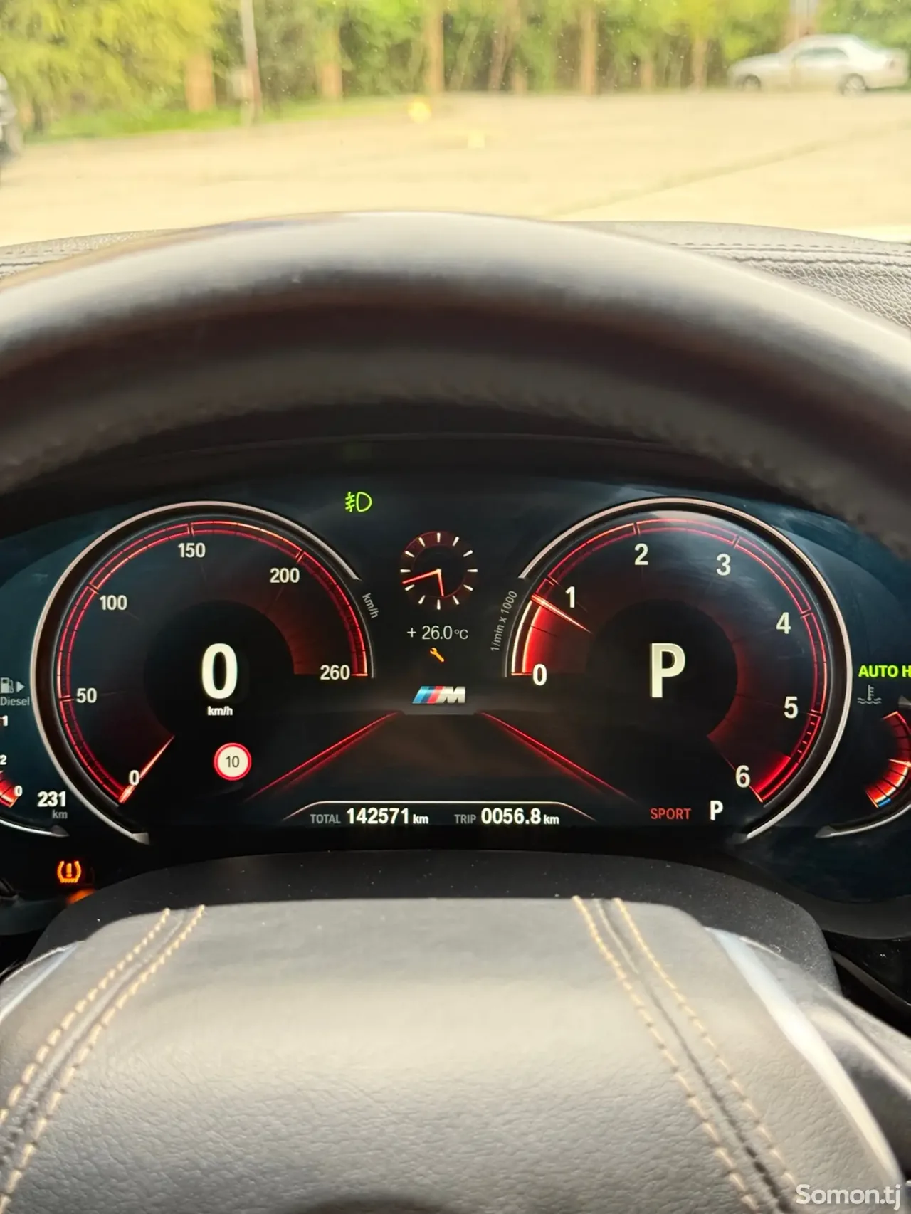 BMW 5 series 2017 · AT