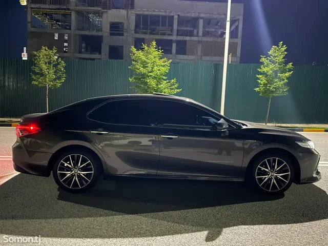Toyota Camry 2023 · 2.5 AT