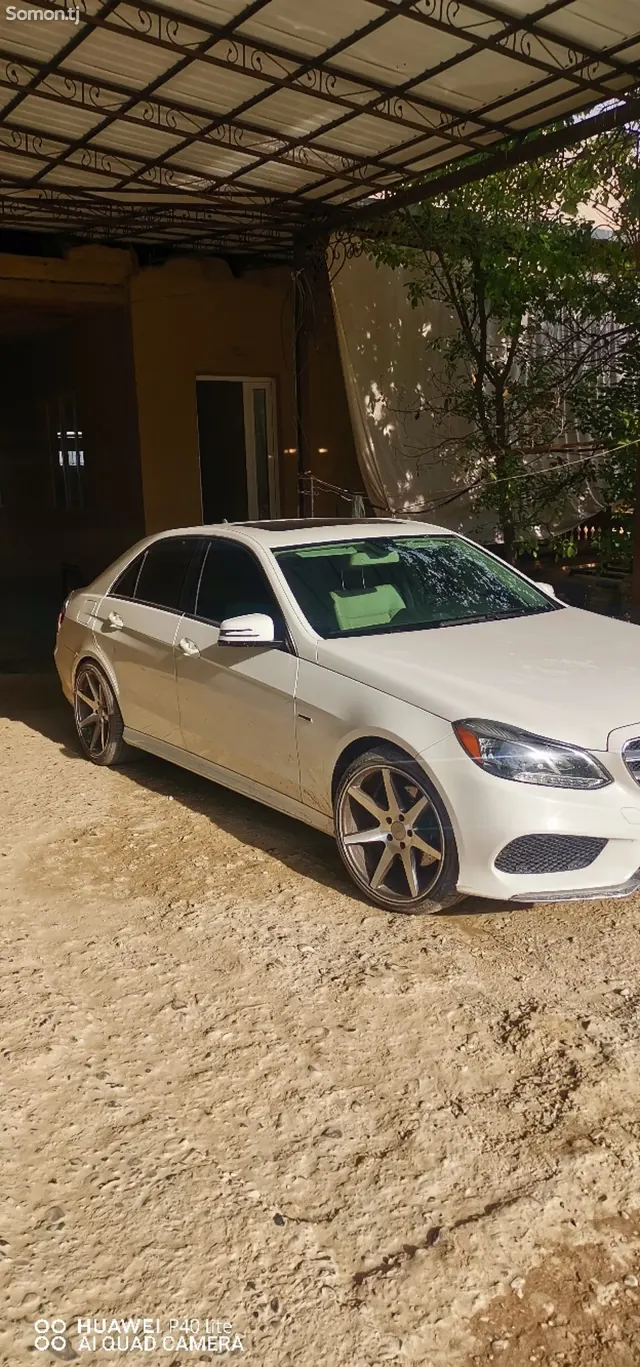 Mercedes-Benz E class 2014 · 3.5 AT