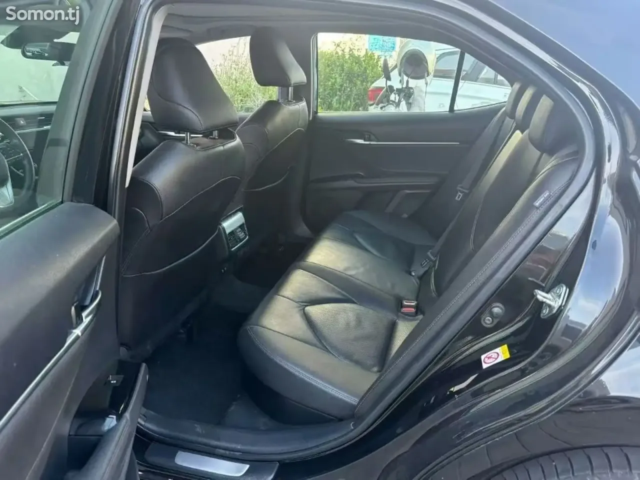 Toyota Camry 2018 · 2.5 AT