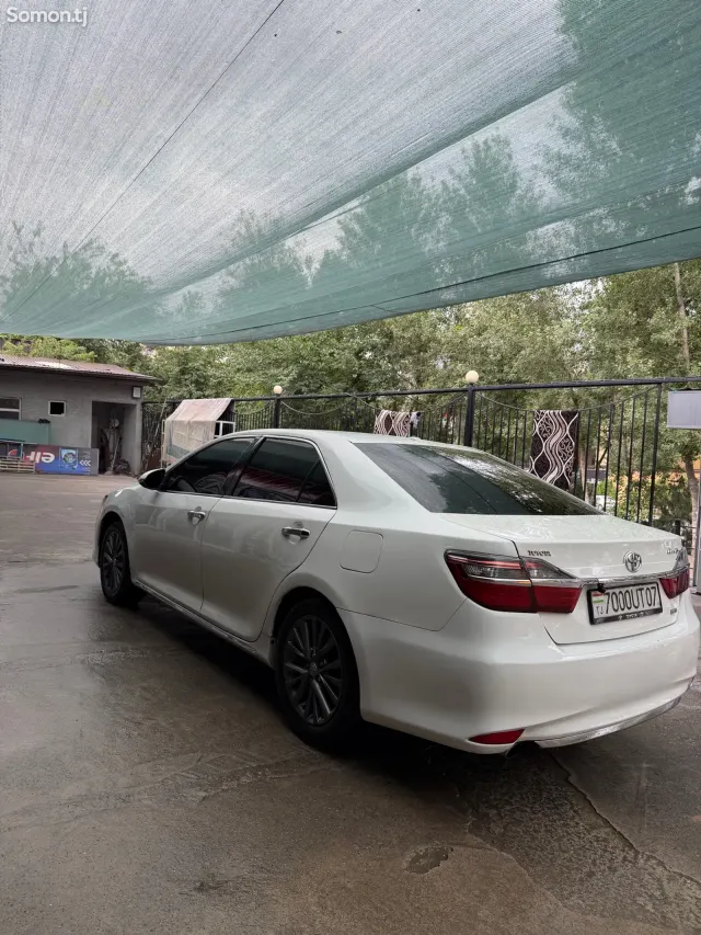 Toyota Camry 2013 · 3.5 AT