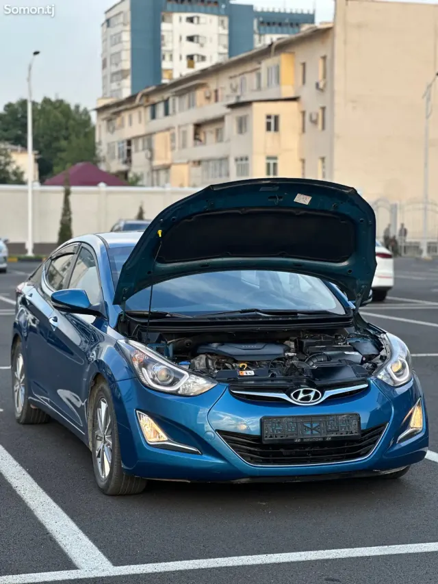 Hyundai Avante 2014 · 1.6 AT