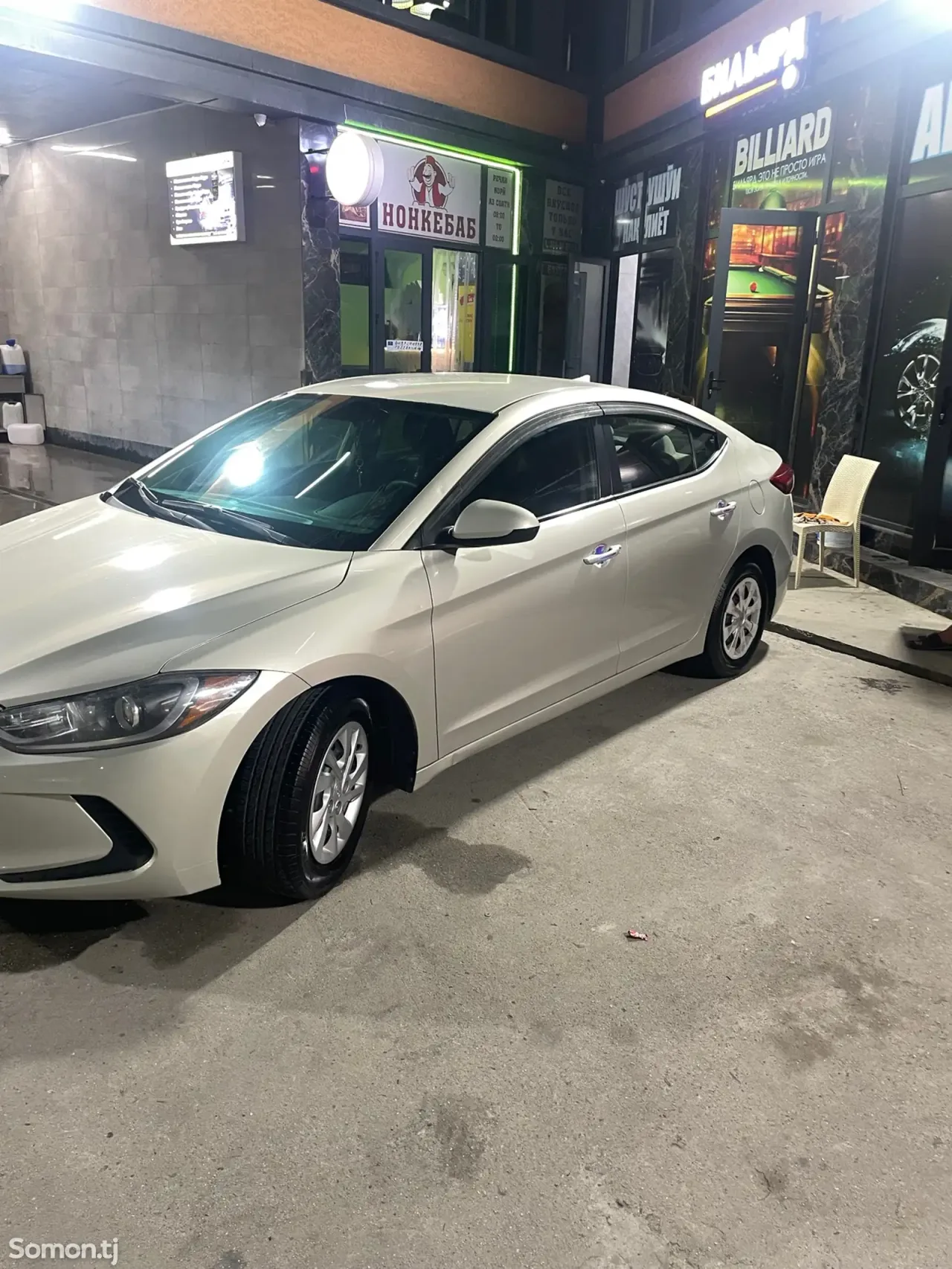 Hyundai Elantra 2017 · 2.0 AT