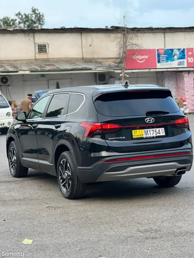 Hyundai Santa Fe 2021 · 2.5 AT