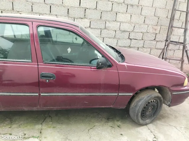 Daewoo Nexia 1997 · MT