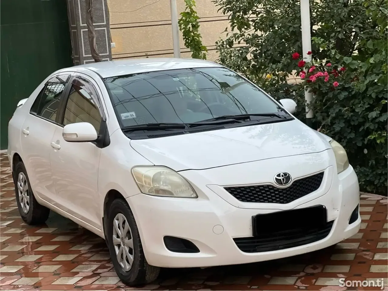 Toyota Belta 2008 · 1.1 AT
