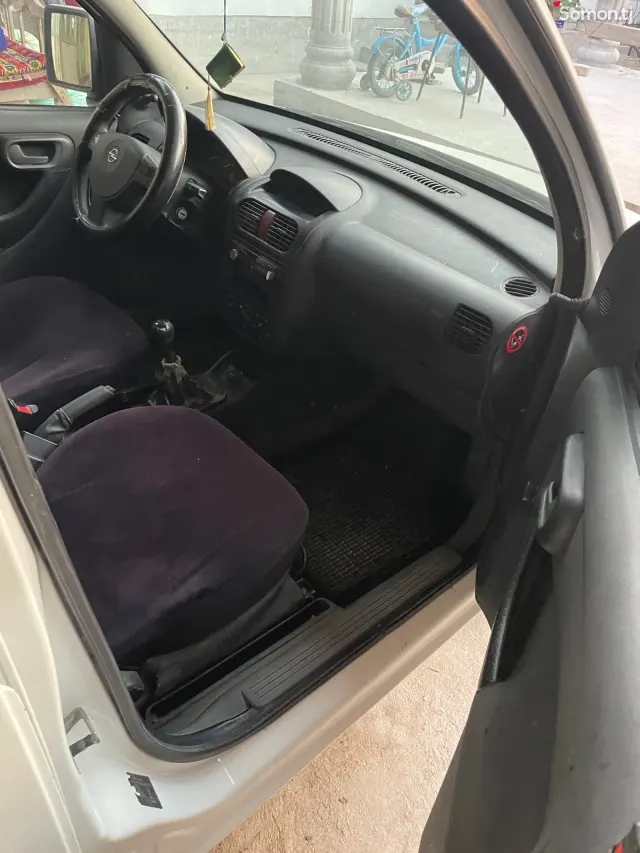 Opel Combo 2006 · 1.4 MT