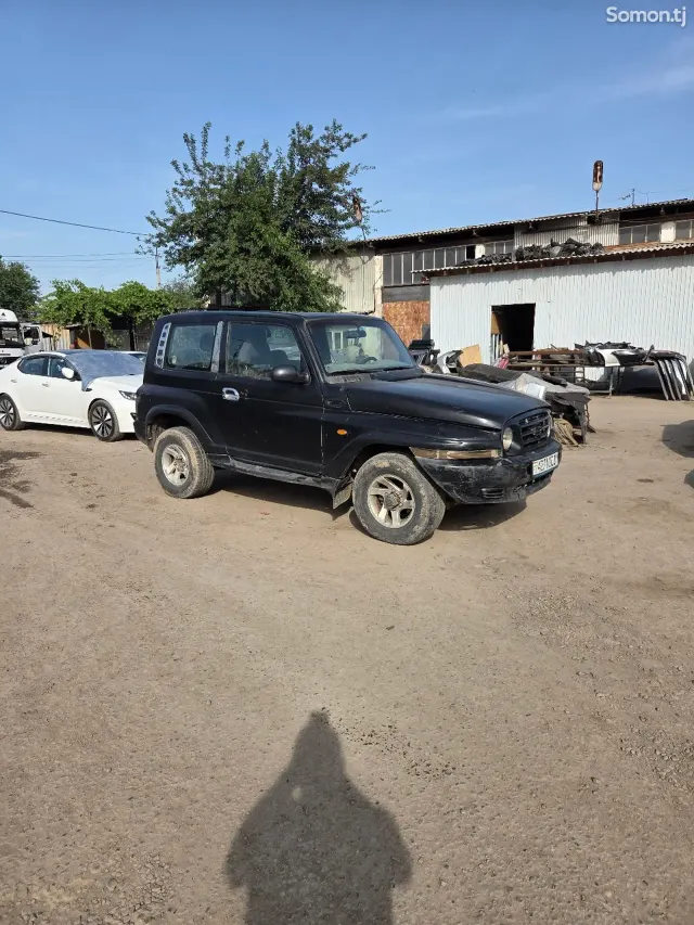 ShuangHuan Sceo 1998 · 2.2 MT