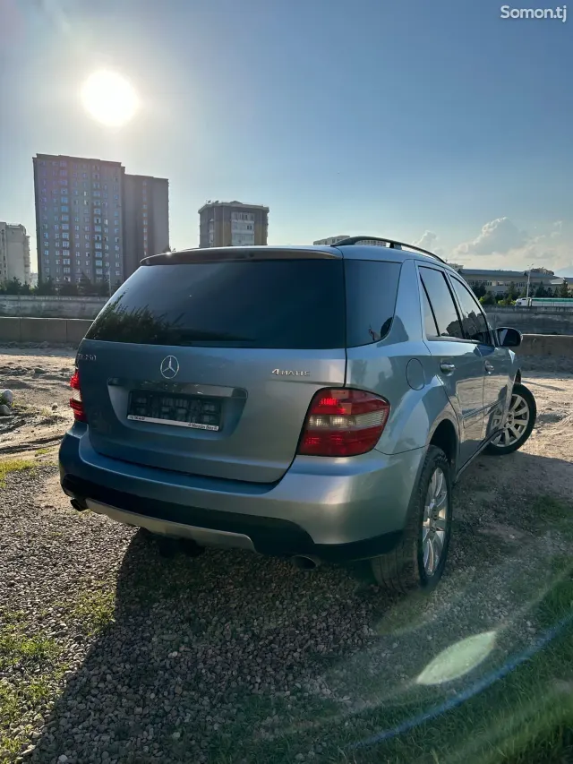 Mercedes-Benz ML class 2006 · 3.5 AT